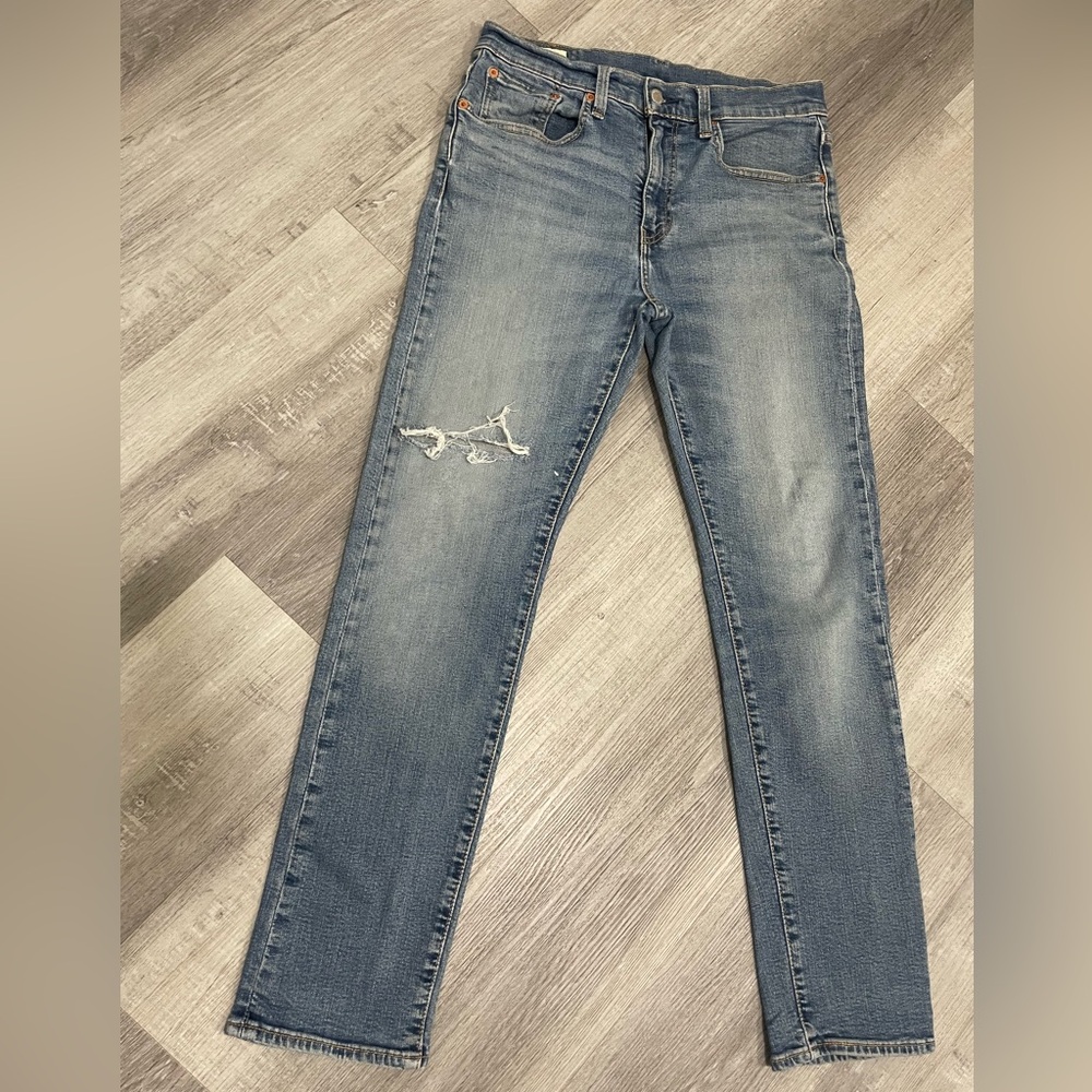 Levi's 502👖Men Premium Taper Fit Jeans with Vintage-Inspired Fading,size 31x32